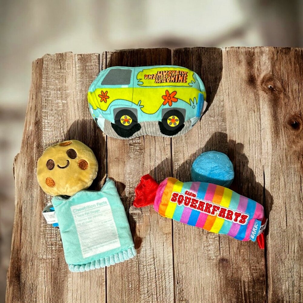 Scooby-Doo & Snack - Dog Toy Bundle -  ZOINKS!
